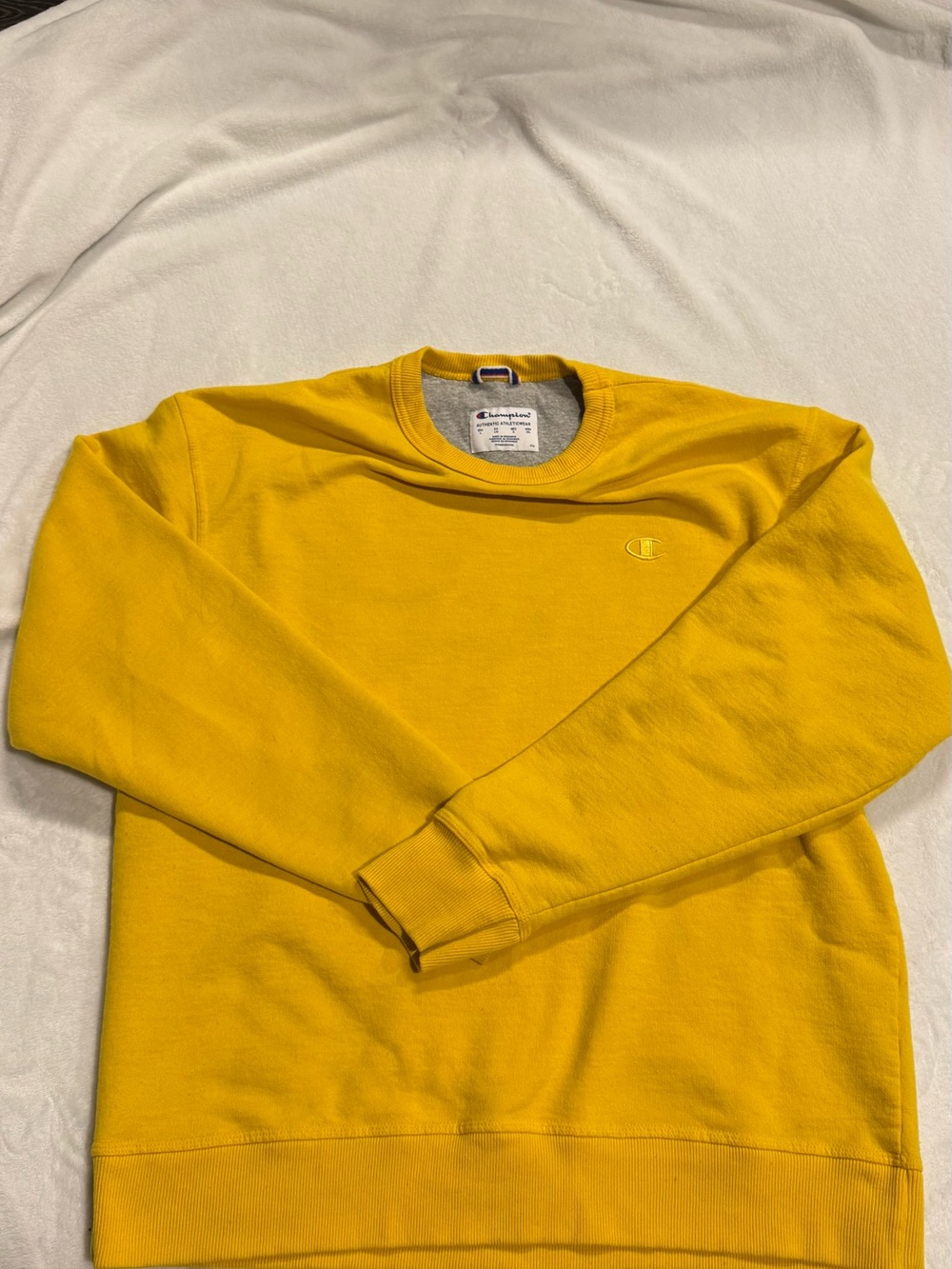 CHAMPION Yellow Crewneck Sweatshirt - size large